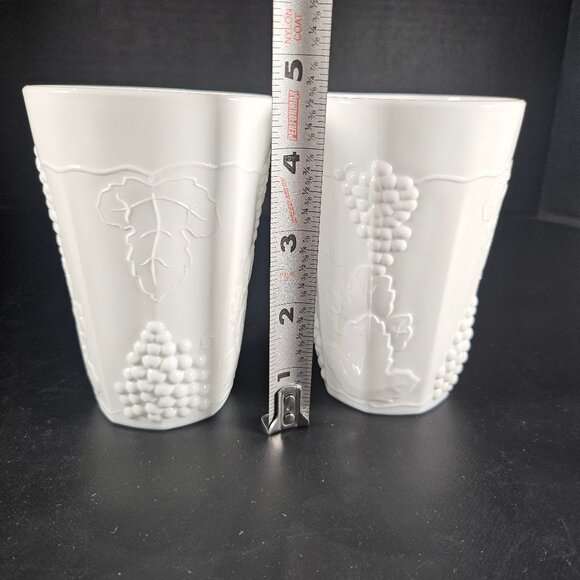 Vintage Seth Indiana Glass Colony Harvest Grape White Milk Glass Tumblers - Picture 7 of 9